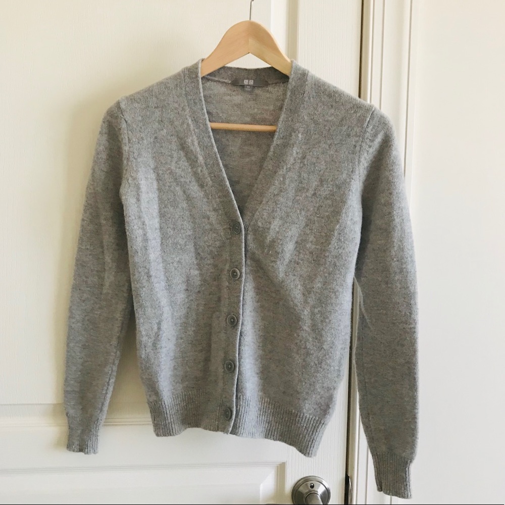Uniqlo sweater